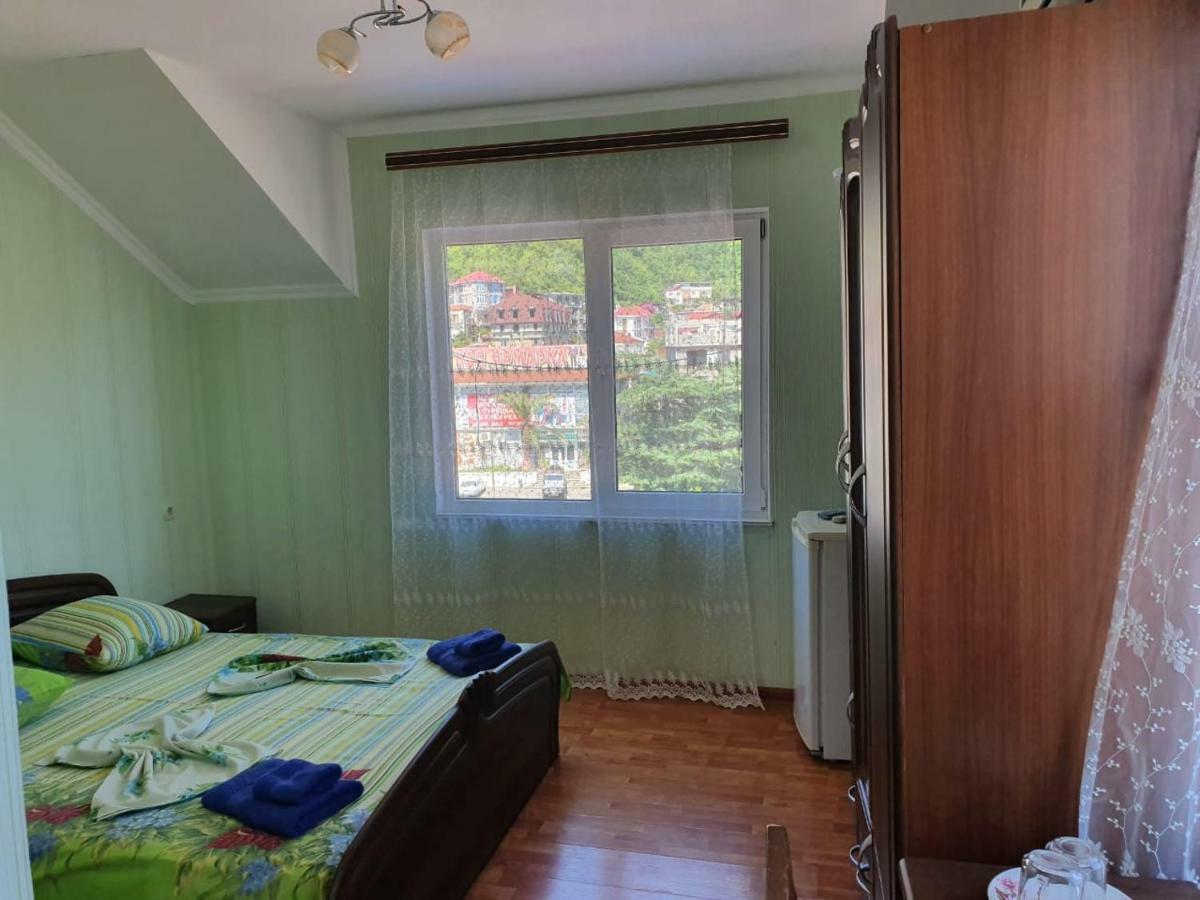 Ахра Hotel Gagra Bagian luar foto