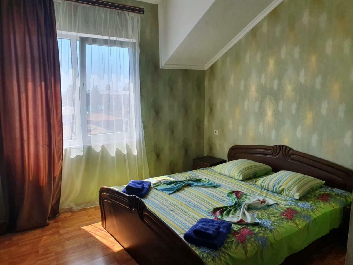 Ахра Hotel Gagra Bagian luar foto